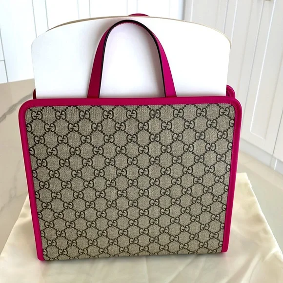 Gucci GG Supreme Tote - Picture 4 of 11